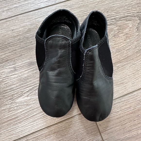 Capezio "E" Series EJ2C Jazz Slip On - Picture 2 of 6